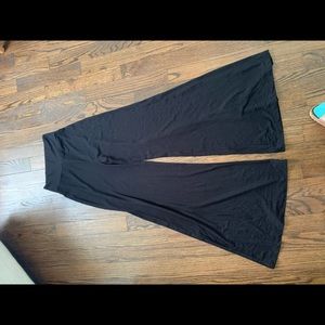 Wide leg pants